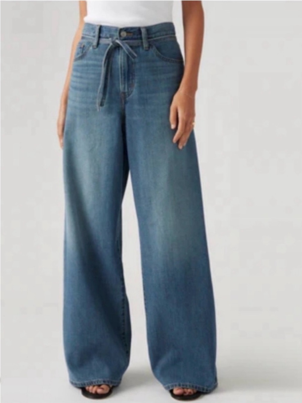 Levi’s XL Straight - Size 26